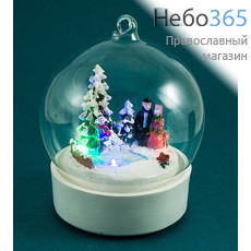  Сувенир рождественский "Композиция в стеклянном шаре", с неподвижными элементами и подсветкой, высотой 13,5 см, фото 1 