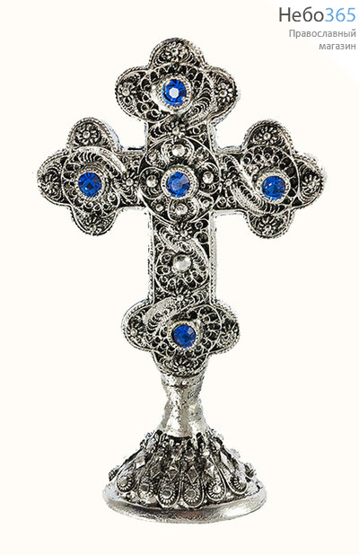  Крест металлический греческий, ажурный, на подставке, малый, 957 с синими камнями, фото 1 